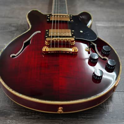 Double Cut Semi-Hollow Small Body Guitar - Red Burst image 1