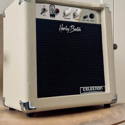Harley Benton Tube5 with Celestion Speaker image 4