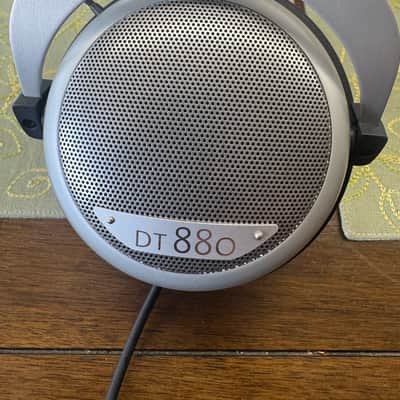 Beyerdynamic DT-880 Pro. Semi-Open Studio Headphones. image 1