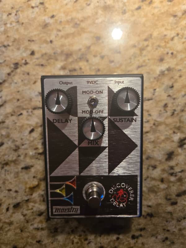 Maestro Discoverer Delay 2022 - Present - Black Graphic image 1