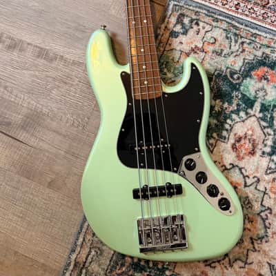 Fender 5 String Bass image 2
