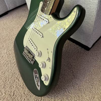 Fender MIJ Traditional II '60s Stratocaster 2023 - Sherwood Green image 11