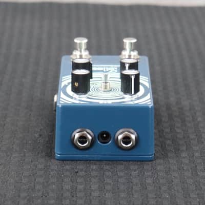EarthQuaker Devices Silos Multi-Generational Time Reflection Device Blue image 3