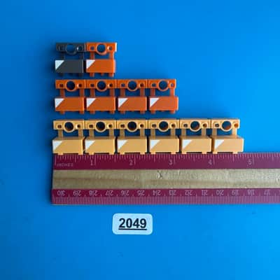 Immagine CASIO MT-35 Vintage Keyboard Part: Orange Yellow Push Button Cover Set - 5