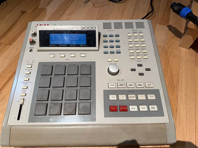 Akai MPC3000 1995 - Grey image 1