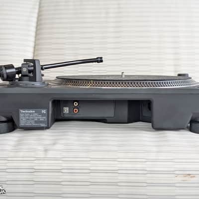 Immagine Technics SL-1200MK7 with Odyssey Flight Case *Very Good Condition* - 4