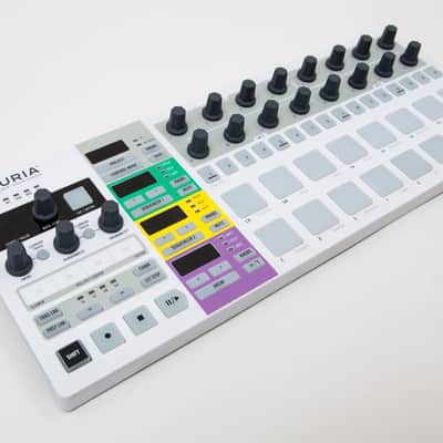 Arturia Beatstep Pro Midi Controller & Sequencer (430111) image 2
