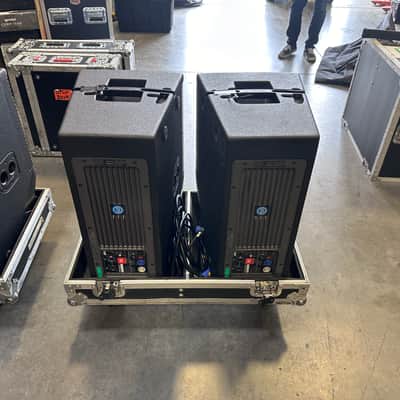 JBL VRX932LAP 12" 2-Way Powered Compact Line Array Speaker  - Pair with Road Case image 5