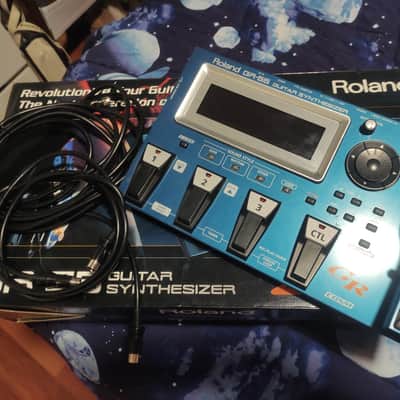 Roland GR-55GK Guitar Synth with GK-3 Pickup and two 13 pin cables!