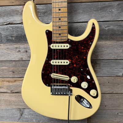 Fender American Standard Stratocaster 60th Anniversary Edition with Maple Fretboard 1996 - 1997 - Vintage White image 1