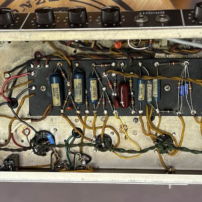 1963 Fender Vibrolux 6G11 Brownface 30-Watt 1x12" Guitar Combo image 15