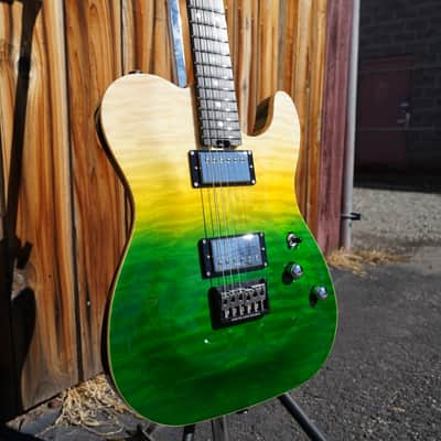 Schecter DIAMOND SERIES PT Classic - Caribbean Fade Burst 6-String Electric Guitar w/ Black Tweed  Hard Case image 3