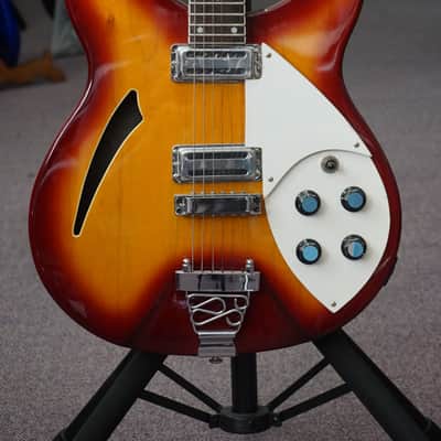 Career Rickenbacker Copy image 2