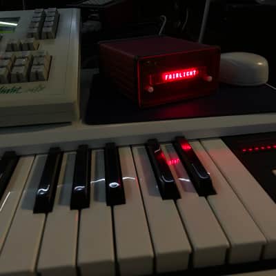 Fairlight USB2CMI - USB mouse, keyboard and MIDI adapter for Series II/IIx/III - Display version image 5