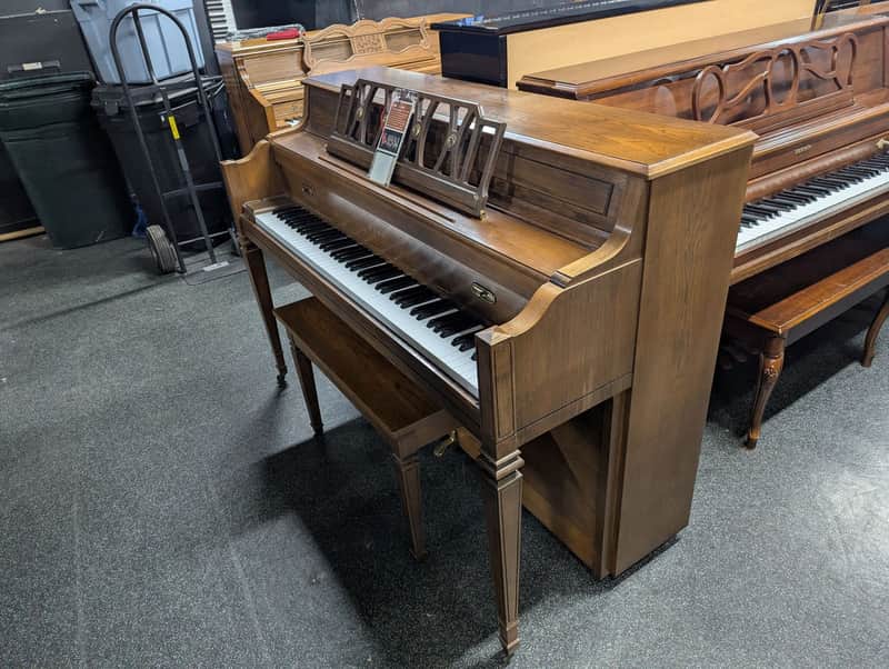 Kawai Piano 42" Console SN 49135 - walnut image 1