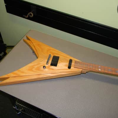 Jackson USA Custom Shop "Vinnie Vincent Style" 4 Winged King Flying V Natural image 13