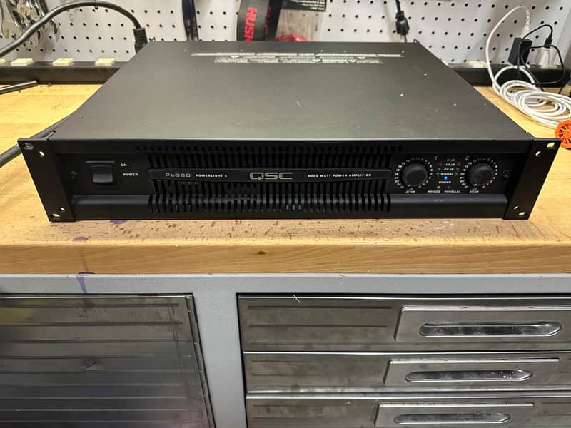 QSC PL380 power Amplifier image 1
