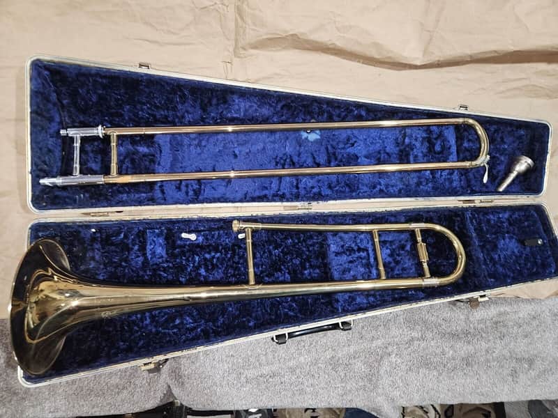 Bruno Tenor Trombone, w/ case and MP, spit-valve is detached (minor repair) image 1