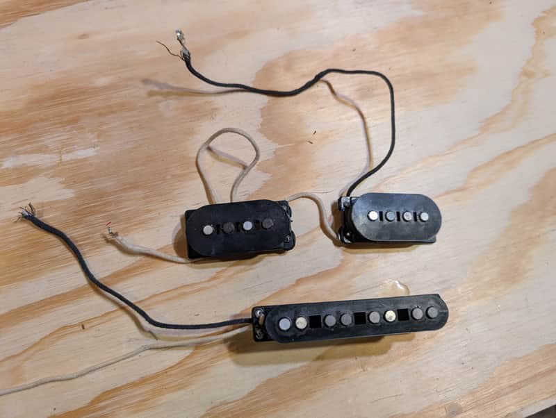 Squier PJ Bass Pickups 2022 - Black image 1