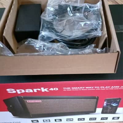 Positive Grid Spark 40 40-Watt 2x4" Modeling Guitar Combo Black with Carry Bag - Mint image 5