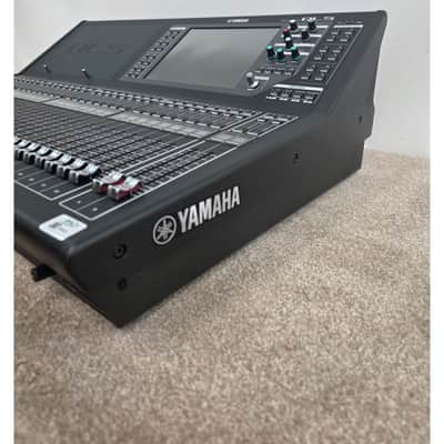 Yamaha QL5 - Mixer - Black - Excellent w/ Power Supply, Manuals, Soft Cover image 10