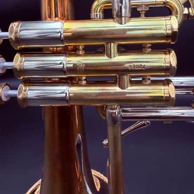 Schilke 1040 FL Professional Bb Flugelhorn – Factory Special-Order Raw Brass – Chicago, USA – Dual Leadpipes – Mint Condition image 3