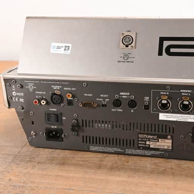 Roland M-400 48-Channel Live Digital Mixing Console CG01XHL image 16