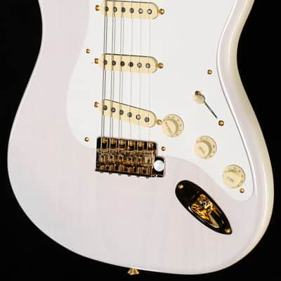 Fender Limited Edition American Vintage II 1957 Stratocaster Flame Maple Fingerboard White Blonde (976) image 1