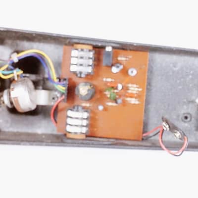 Lot of 6 damaged pedals for repair image 9