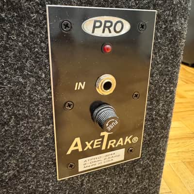 AxeTrak Pro isolation cabinet image 2