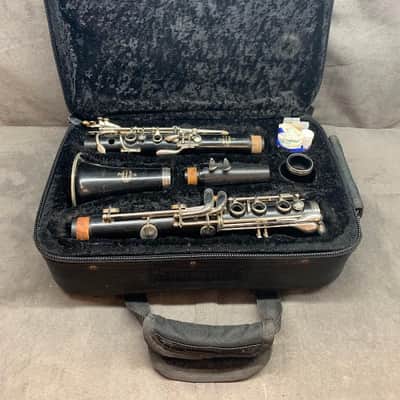 Buffet Crampon E11 Intermediate Wood Bb Clarinet 2010s - Black image 4
