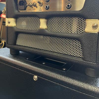 Jackson Ampworks Newcastle 30 With matching Vertical 212 Cab 2012 - Black image 9