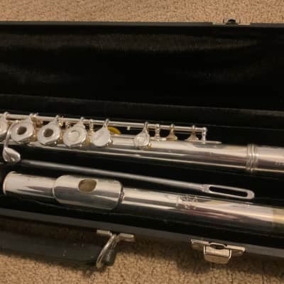 Gemeinhardt Open Hole 3B - Silverplated Flute All New Pads, Case image 3