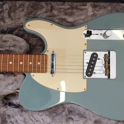2017 Fender American Professional Telecaster - Sonic Grey image 4