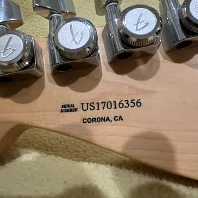 Fender American Elite Stratocaster SSS with Maple Fretboard 2016 - 2019 - Ocean Turquoise Metallic image 18