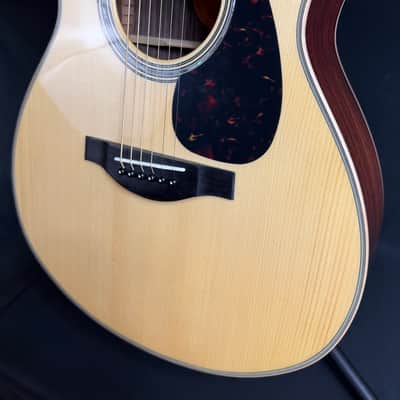 Yamaha LS16 ARE Grand Concert Acoustic-Electric Guitar Gloss Natural w/ Soft Case image 8