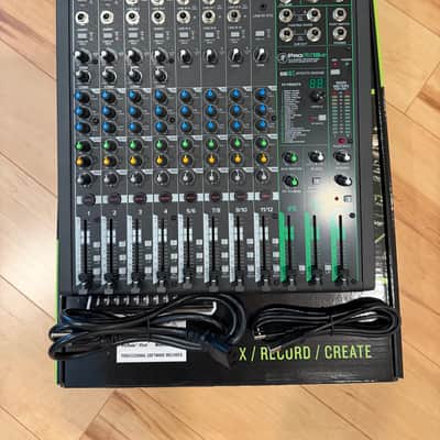 Mackie ProFX12v3 12-Channel Effects Mixer 2020 - Present - Dark Gray image 2