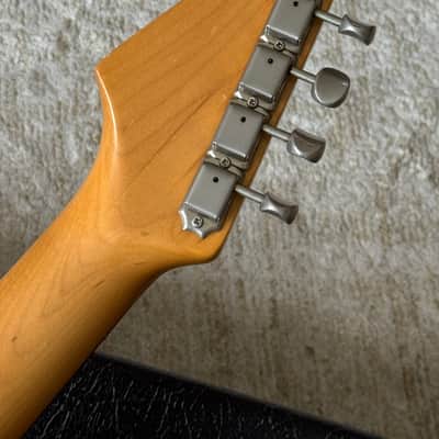 Immagine 1989/99 Fender Stratocaster ST62-90 sunburst US Pickups - 10