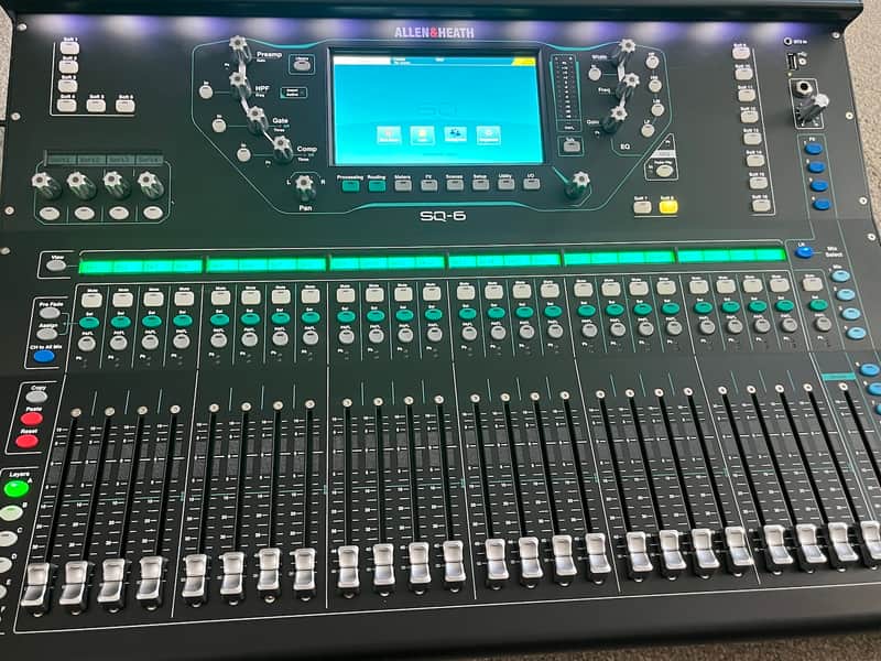 Allen & Heath SQ-6 48 Ch/36 Bus Digital Mixer w/ Road Case, Cover + iPad Holder image 1