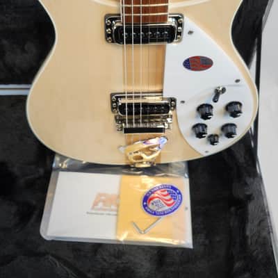 Rickenbacker 620 Maple Glo, Stereo, Gotoh Tuners, Rosewood FB, HSC image 3