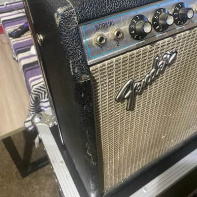 Fender Deluxe Reverb 2-Channel 22-Watt 1x12" Guitar Combo 1970 - 1977 - Silverface image 4
