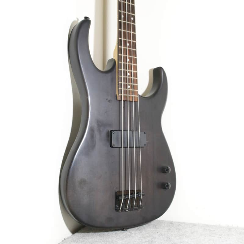 Dean Edge 09 4-String Bass Guitar Classic Black image 1