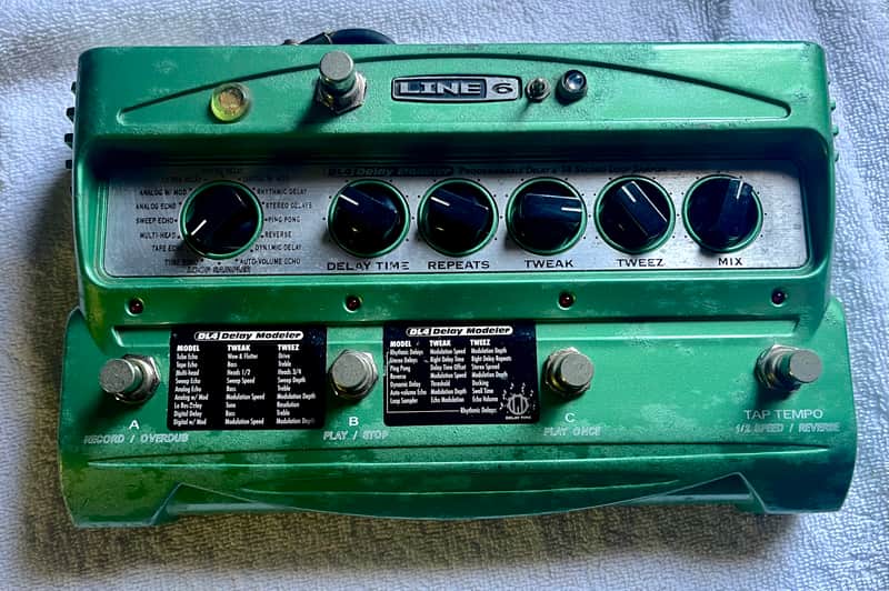 Line 6 DL-4 double preset mod soft switches + unknown mod maybe expression mod image 1