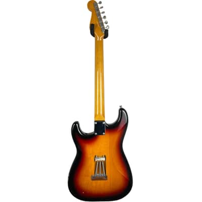 Fender Japan 62 Reissue Stratocaster - Sunburst image 4