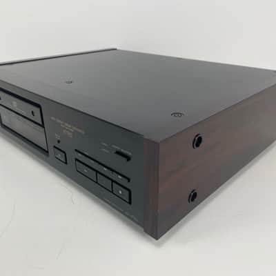 Sony - CDP-X77ES - CD Player - ES-Series - With Remote image 4