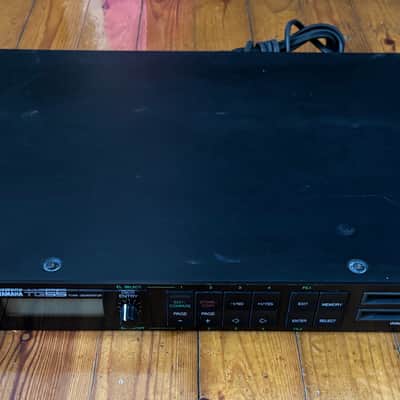 Yamaha TG55 Tone Generator 1990 - Black