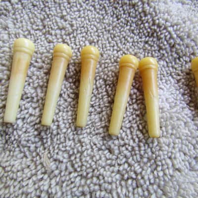 Vintage Bridge Pins With Vintage End Pin 1950's ? Set Of 6 Vintage Bridge Pins With Matching End Pin image 2