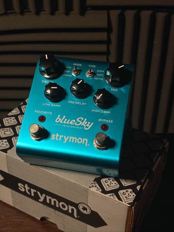 Strymon Blue Sky Reverberator V1 2010 - 2022 - Blue image 1