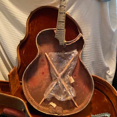 D'Angelico new yorker     basket case 1950's stained red image 3