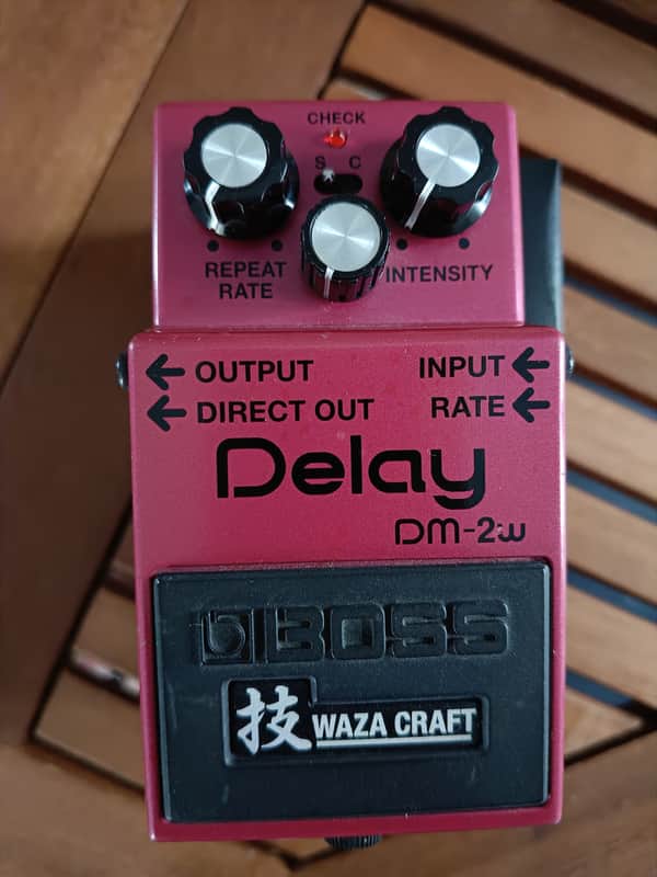 Boss DM-2W Delay Waza Craft 2015 - Present - Pink image 1